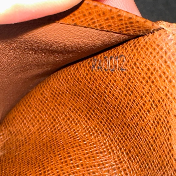 Louis Vuitton Monogram Tressor Wallet - Picture 14 of 14